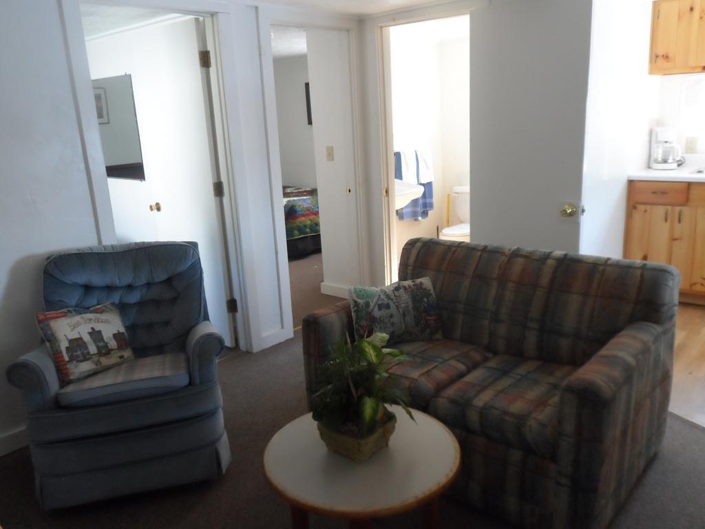 White Oak Motel & Cottages Holderness Zimmer foto