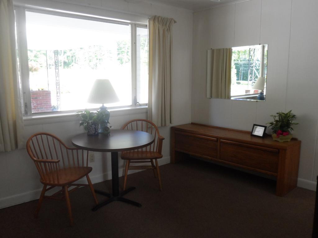 White Oak Motel & Cottages Holderness Zimmer foto