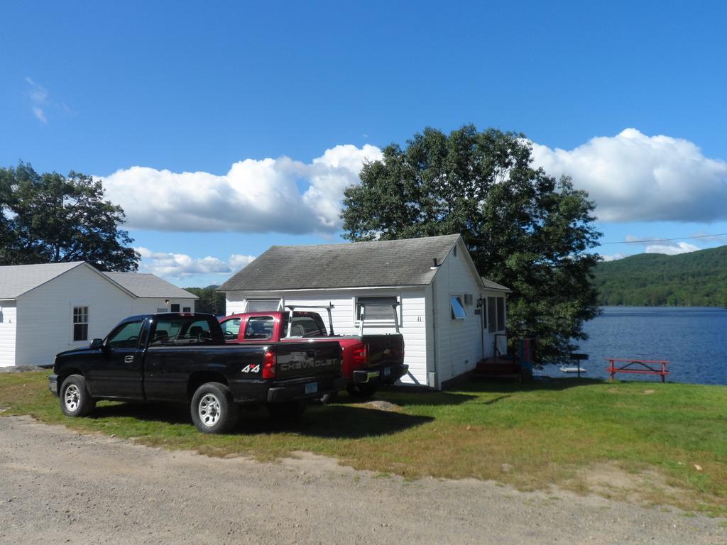 White Oak Motel & Cottages Holderness Exterior foto